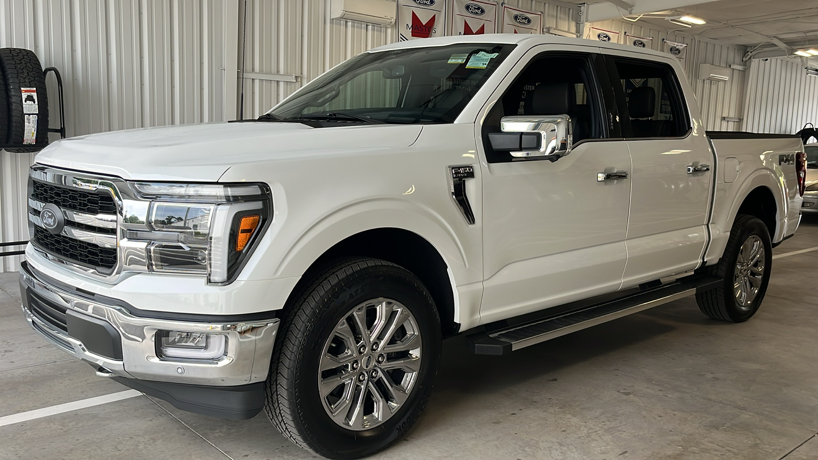 2024 Ford F-150 LARIAT 3