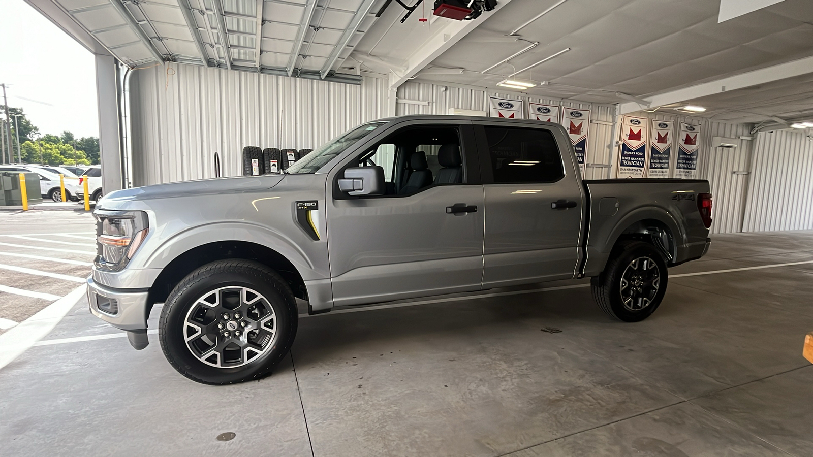 2024 Ford F-150 STX 4