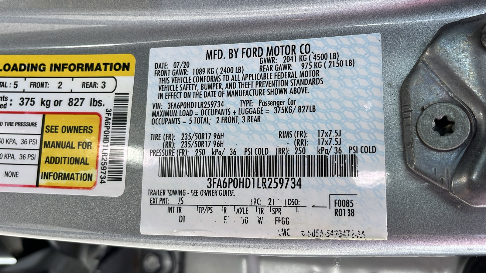 2020 Ford Fusion SE 25