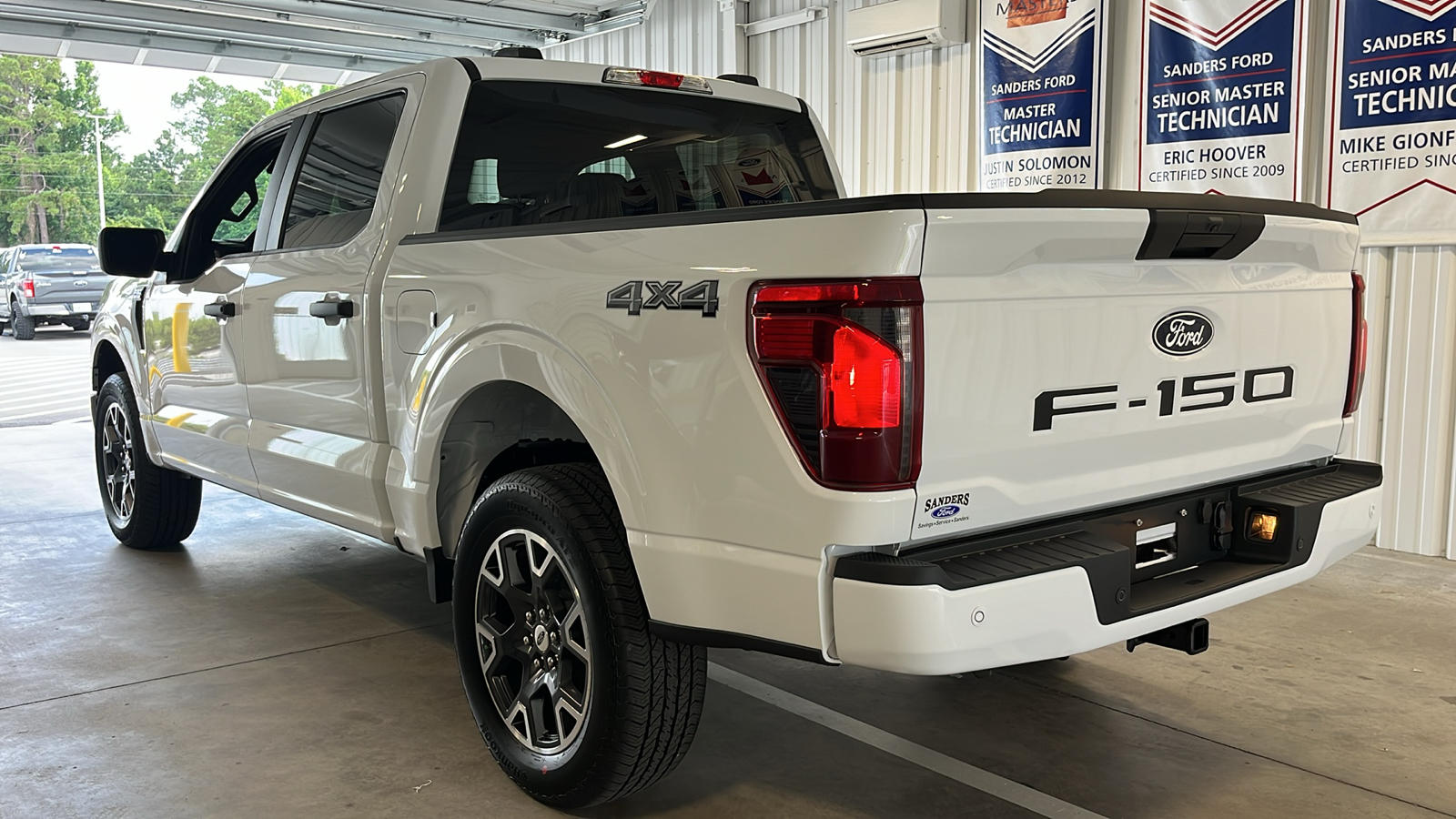 2024 Ford F-150 STX 23