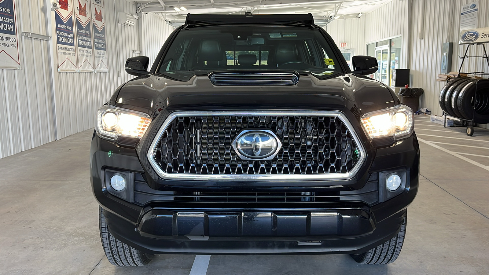 2018 Toyota Tacoma  2