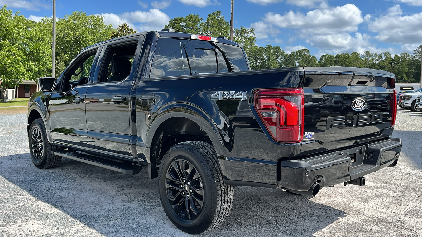 2024 Ford F-150 LARIAT 26