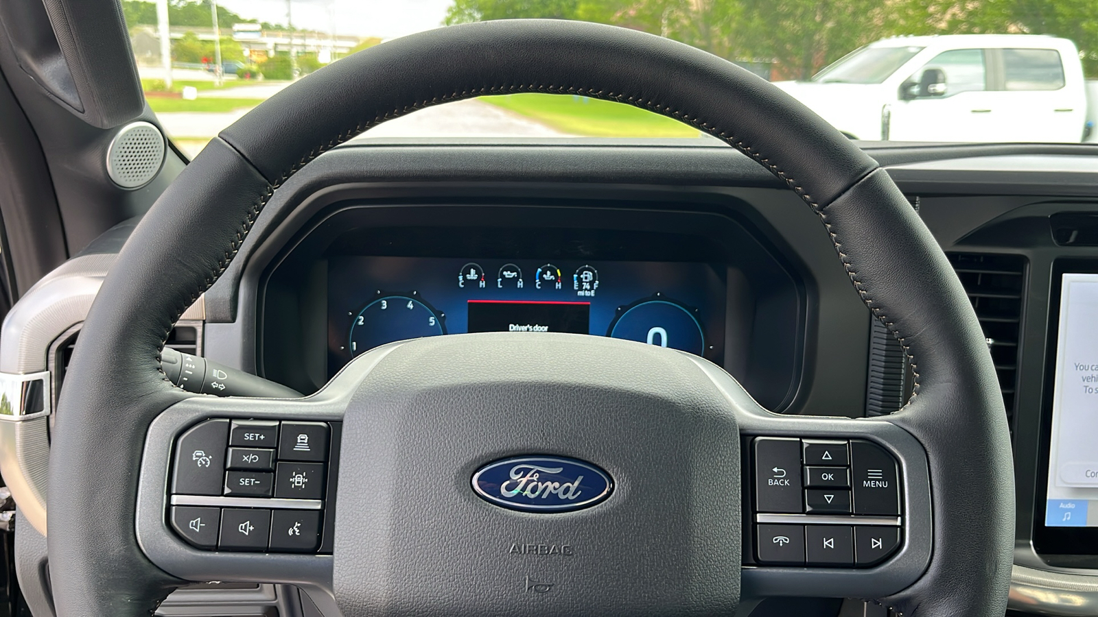 2024 Ford F-150 LARIAT 14