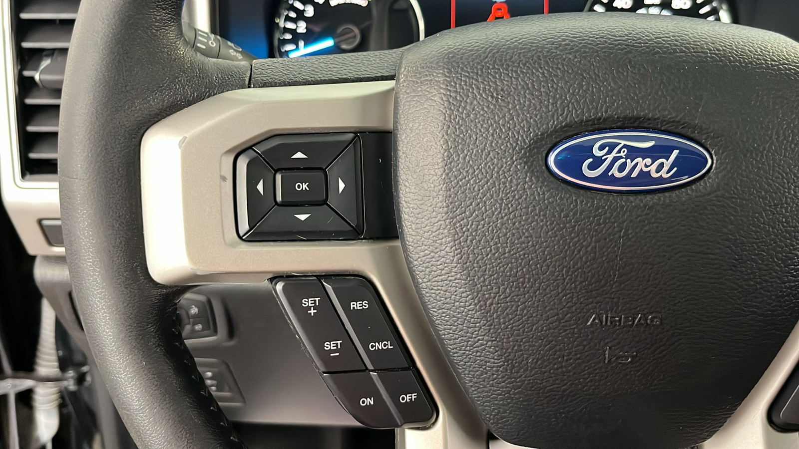 2019 Ford F-150  11