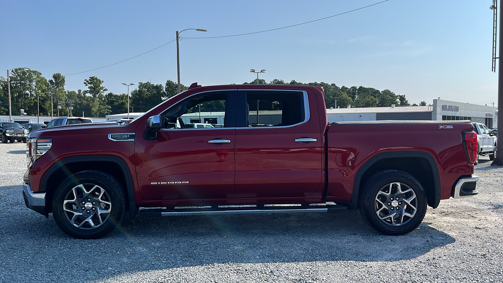 2022 GMC Sierra 1500 SLT 4