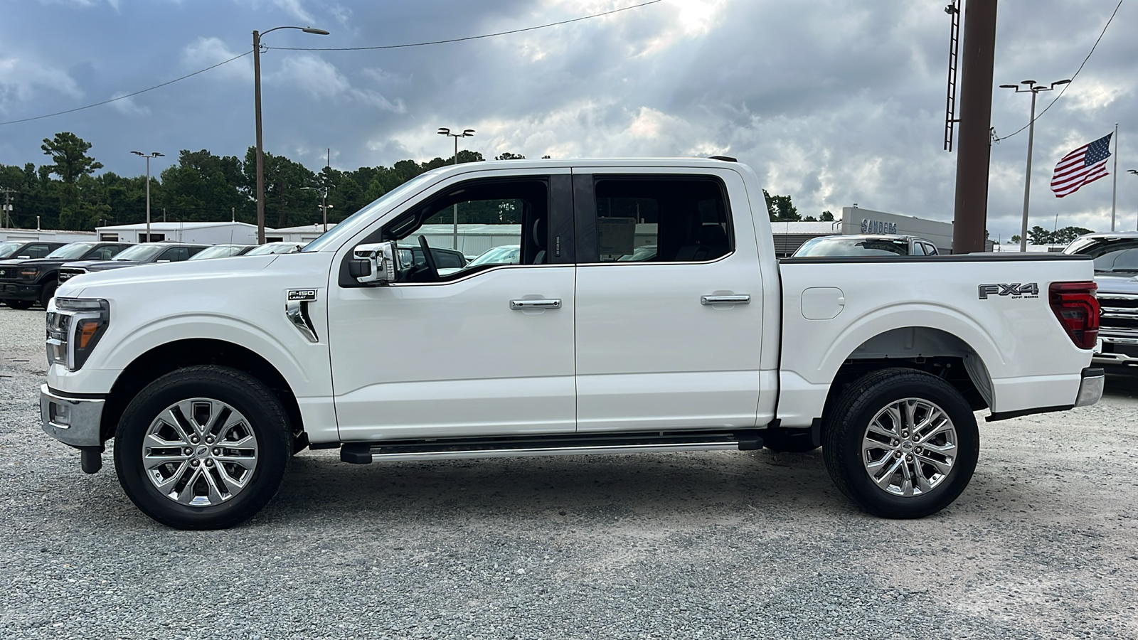 2024 Ford F-150 LARIAT 4