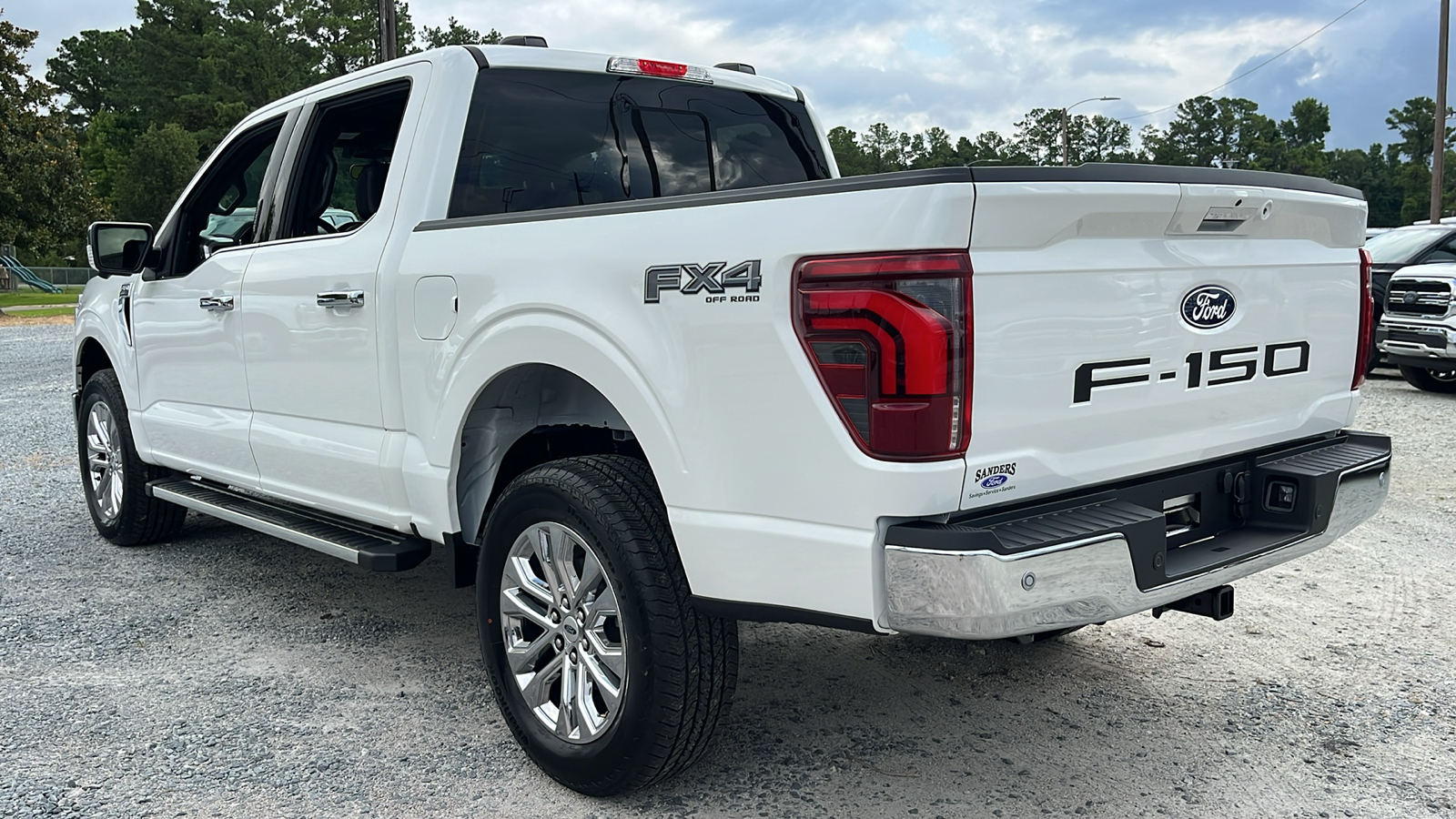 2024 Ford F-150 LARIAT 26