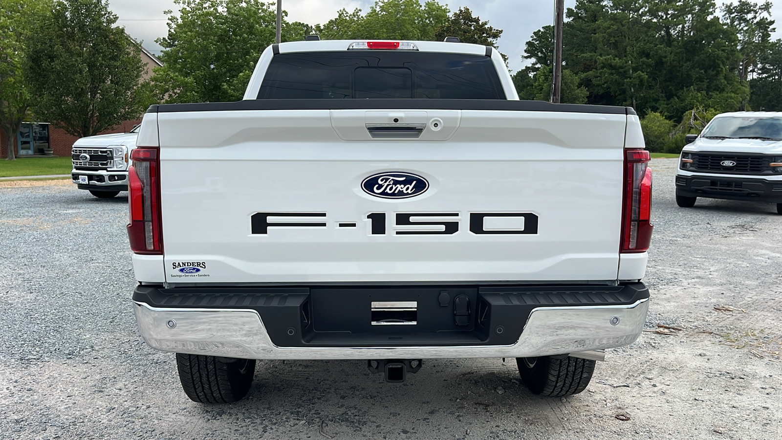 2024 Ford F-150 LARIAT 27