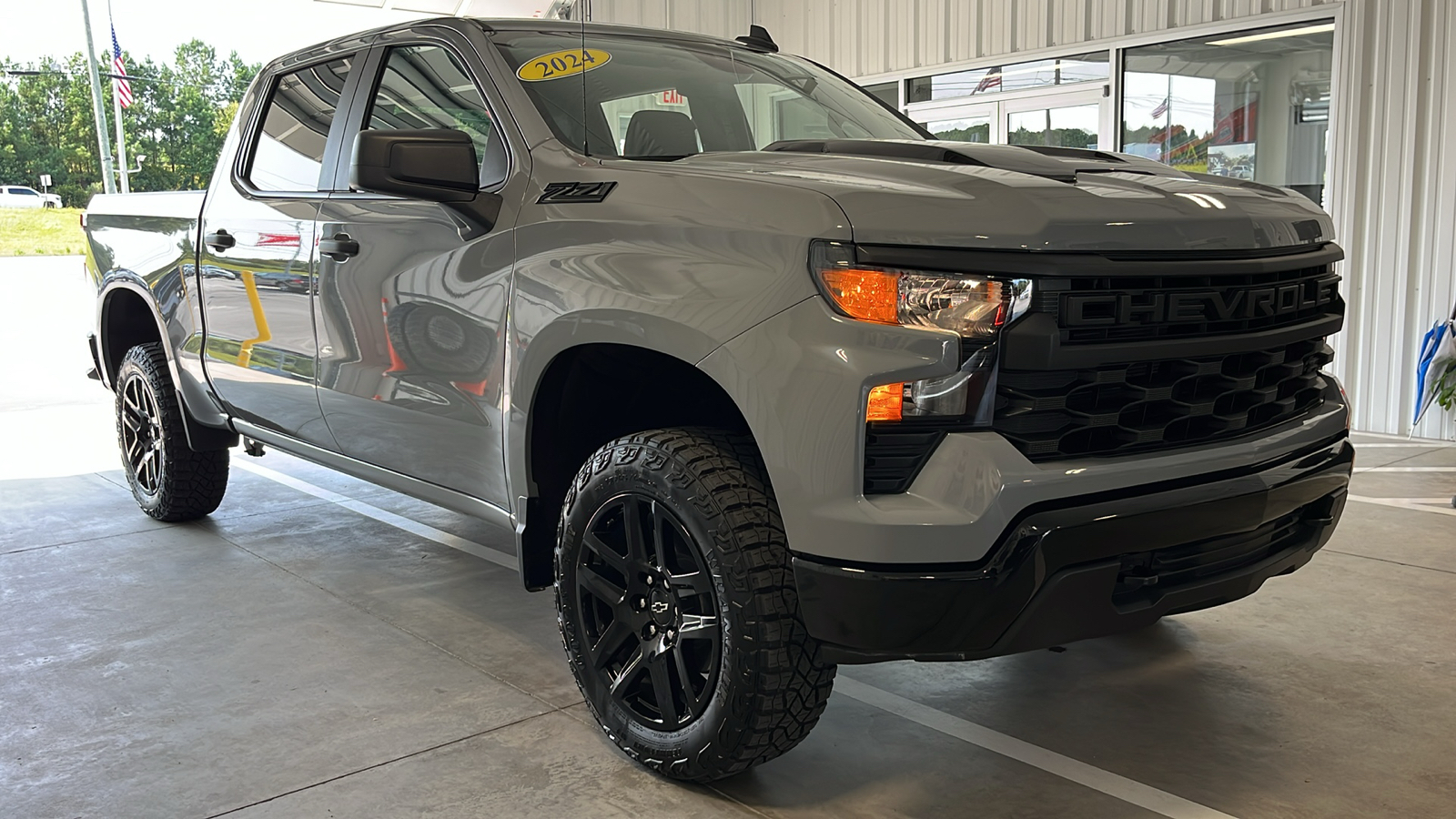 2024 Chevrolet Silverado 1500 Custom Trail Boss 1