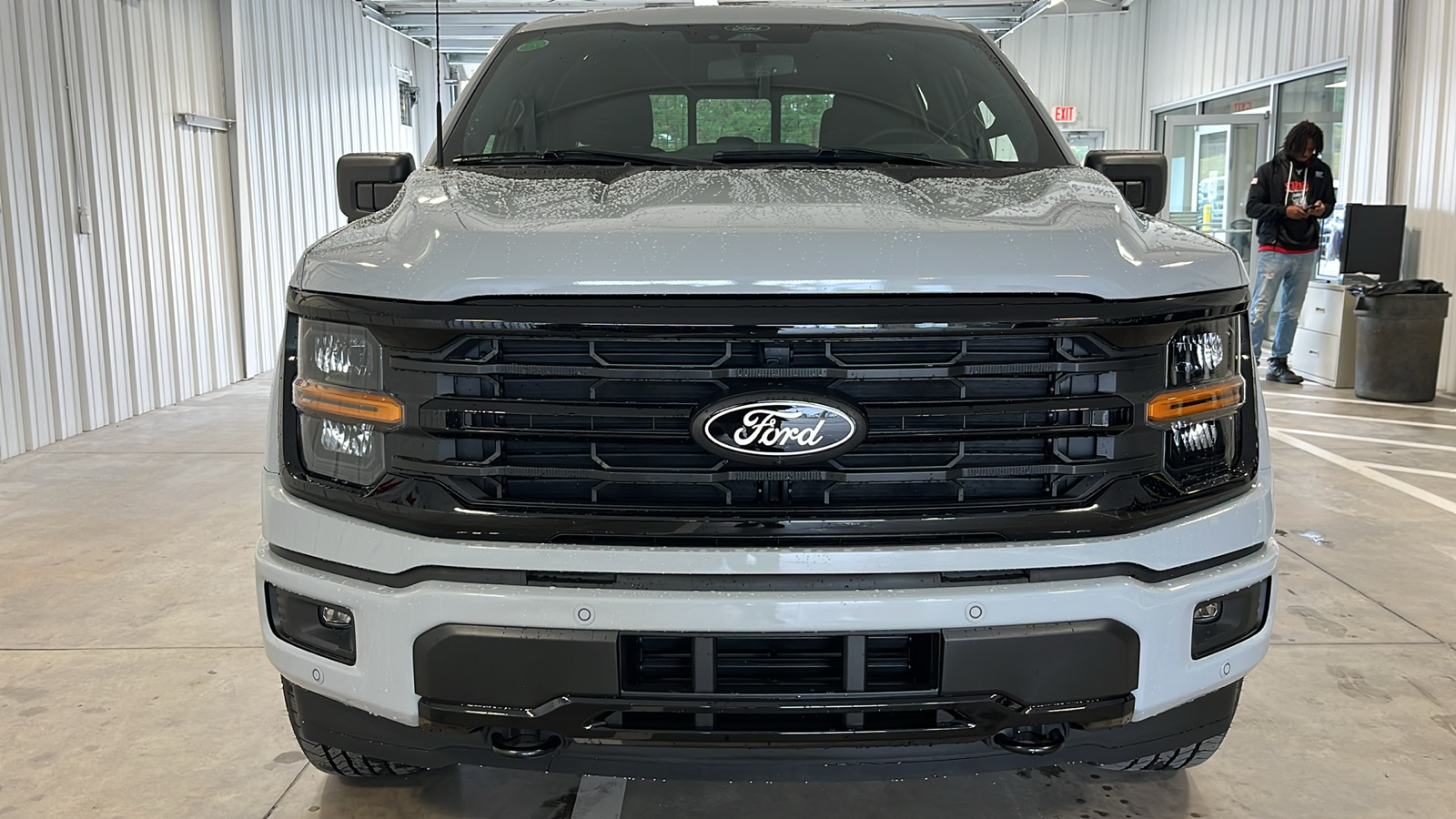 2024 Ford F-150 XLT 2