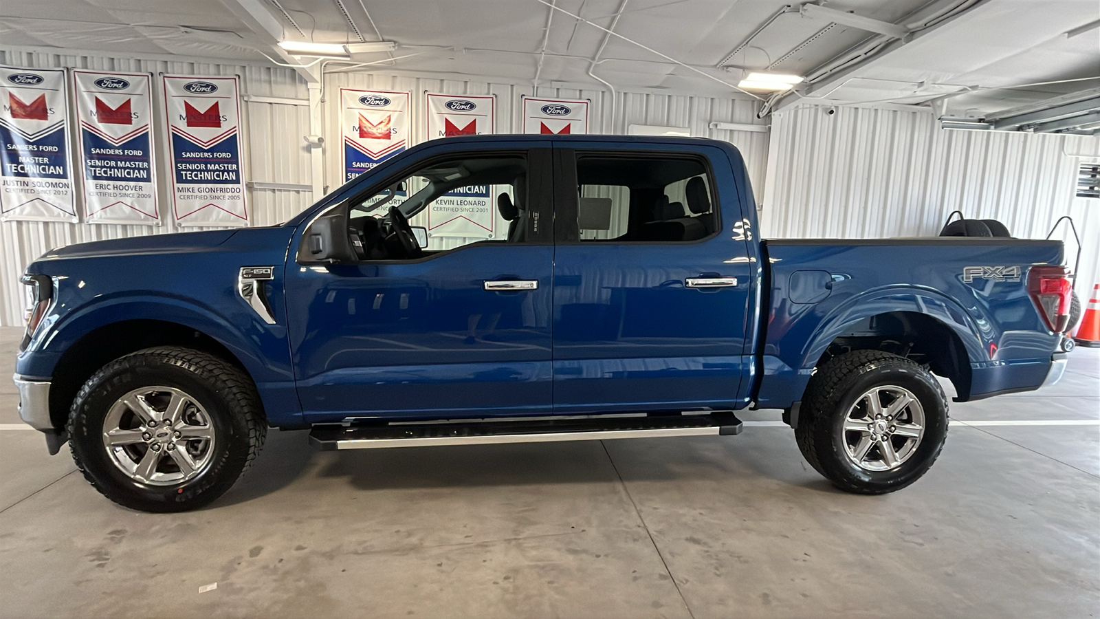 2024 Ford F-150 XLT 4