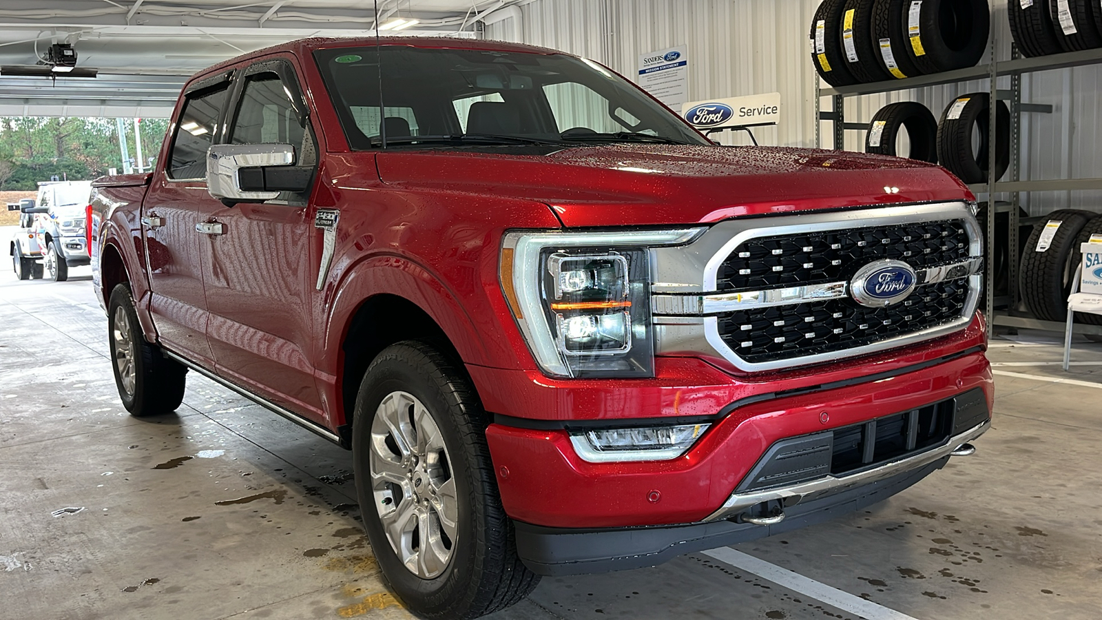 2023 Ford F-150 Platinum 1