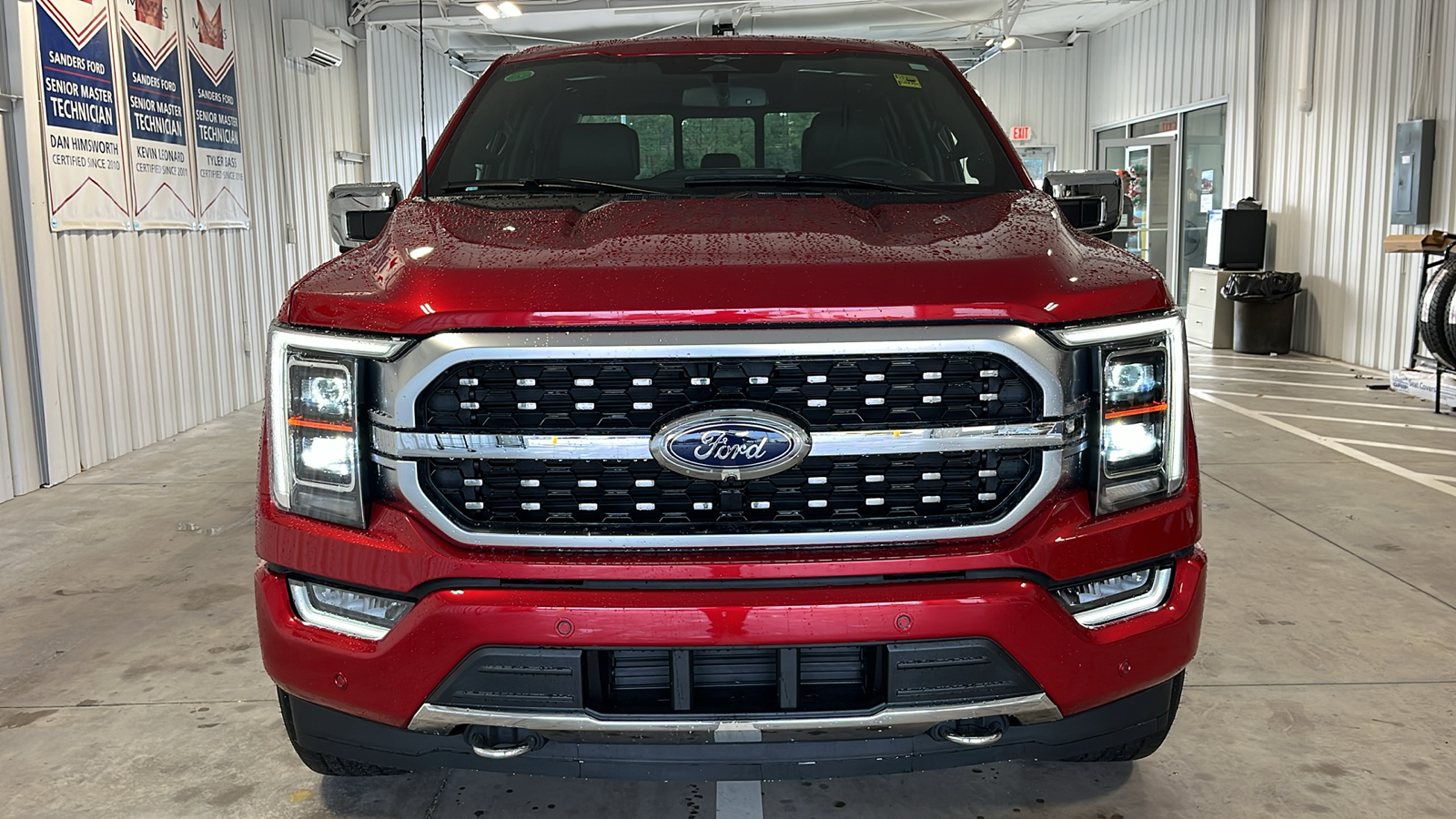 2023 Ford F-150 Platinum 2