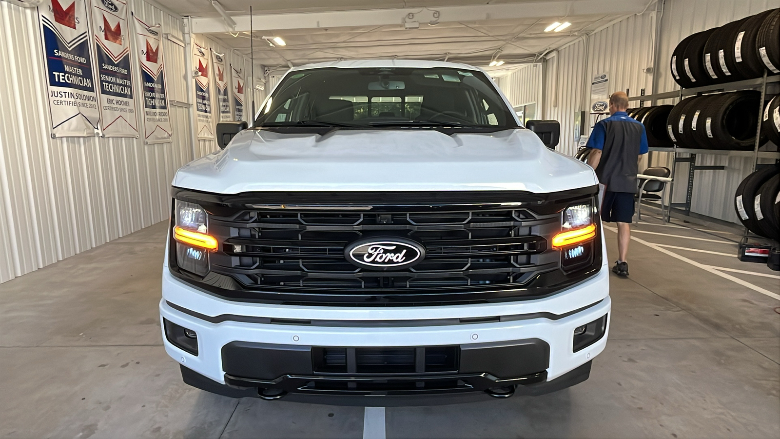 2024 Ford F-150 XLT 2