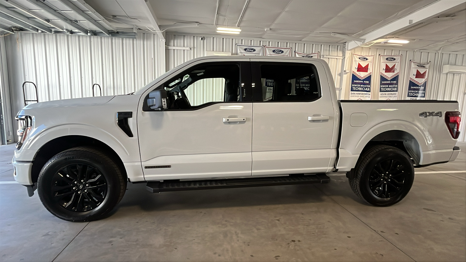 2024 Ford F-150 XLT 4