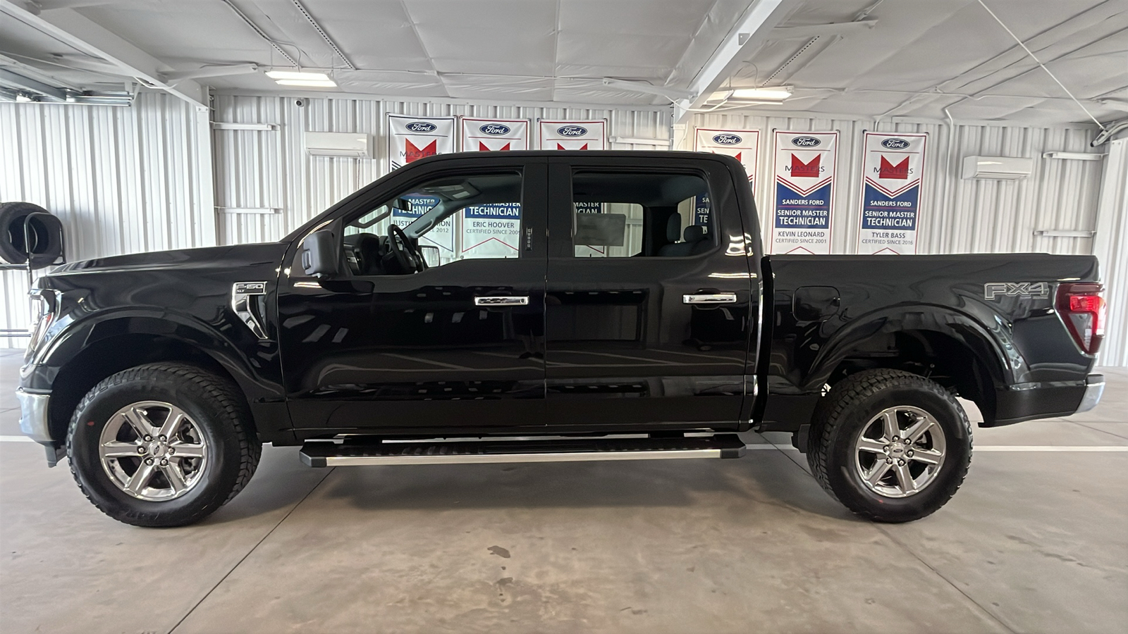 2024 Ford F-150 XLT 4