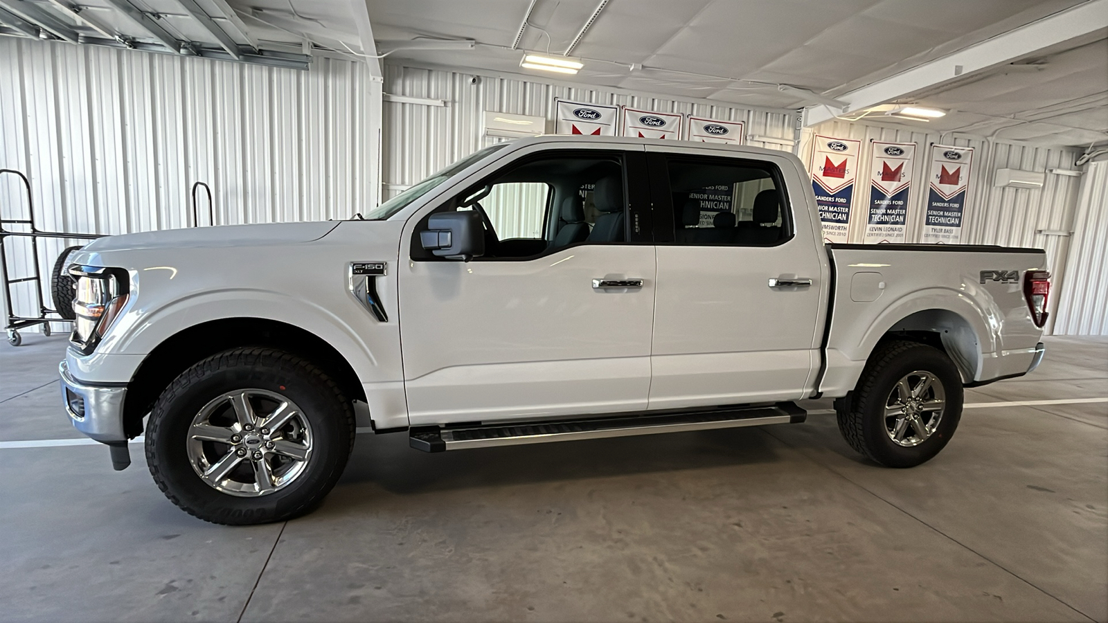 2024 Ford F-150 XLT 4