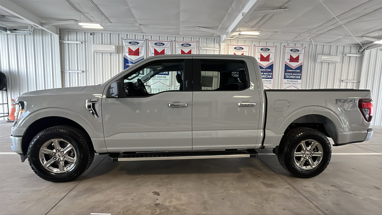 2024 Ford F-150 XLT 4