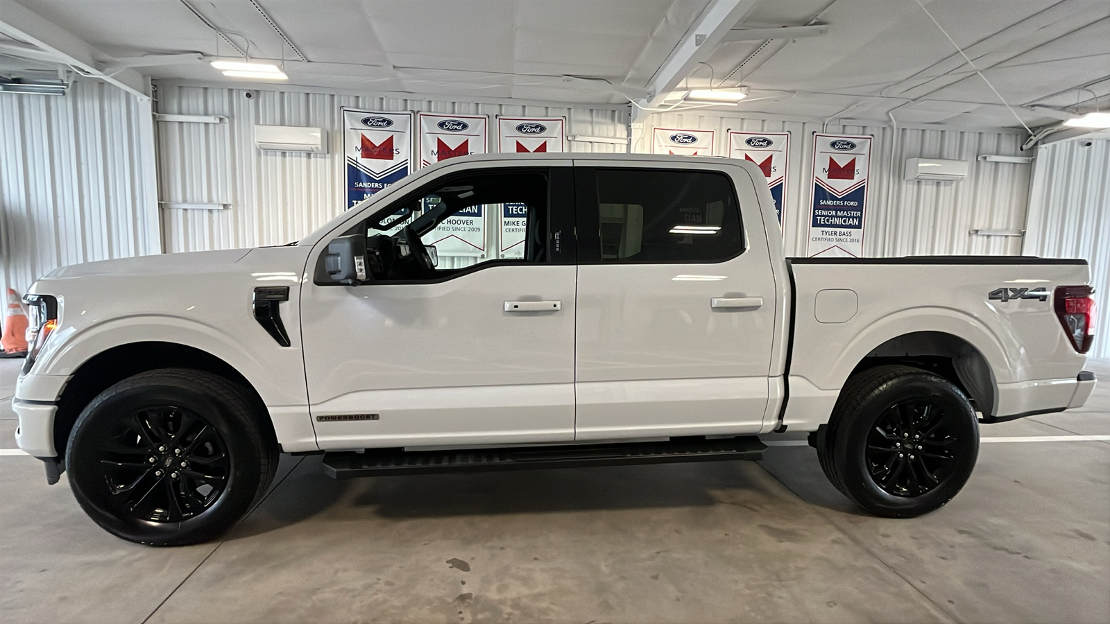 2024 Ford F-150 XLT 4