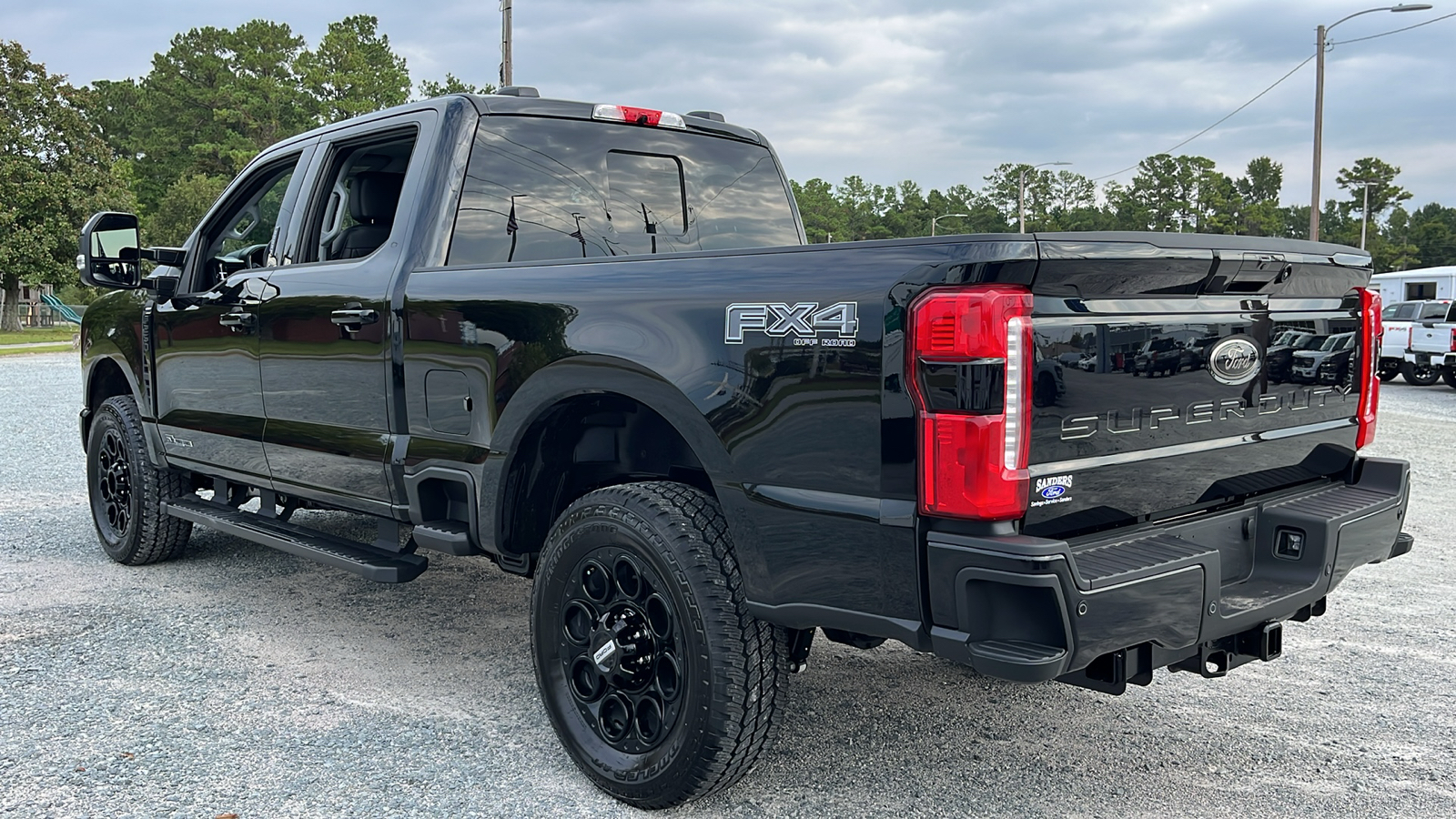 2024 Ford Super Duty F-250 SRW LARIAT 28