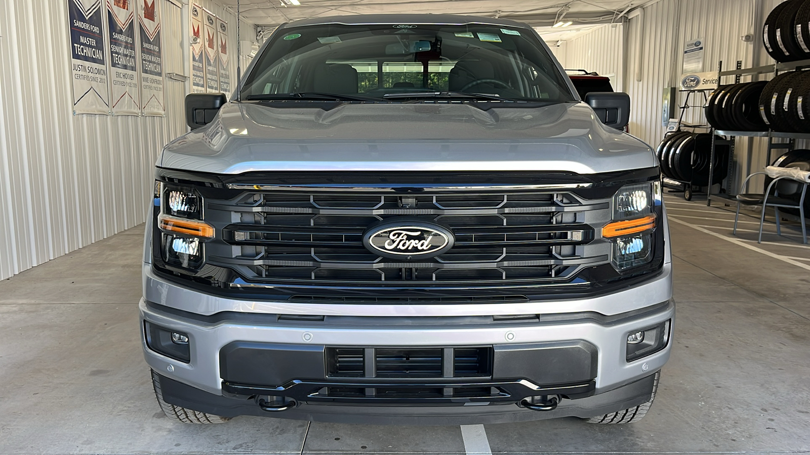 2024 Ford F-150 XLT 2