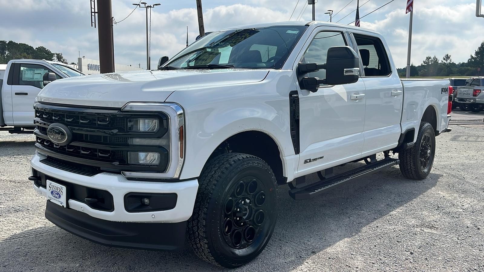 2024 Ford Super Duty F-250 SRW LARIAT 3