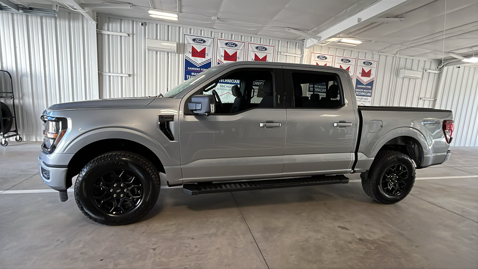 2024 Ford F-150 XLT 4