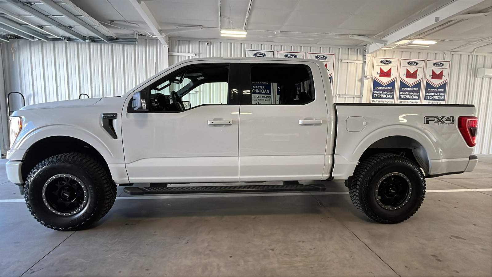 2023 Ford F-150 XL 4