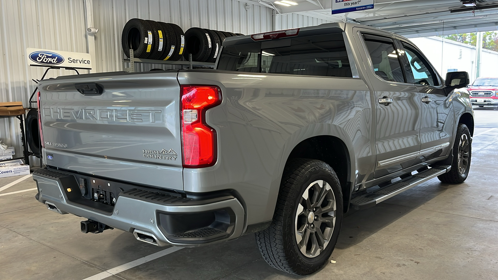 2023 Chevrolet Silverado 1500 High Country 25