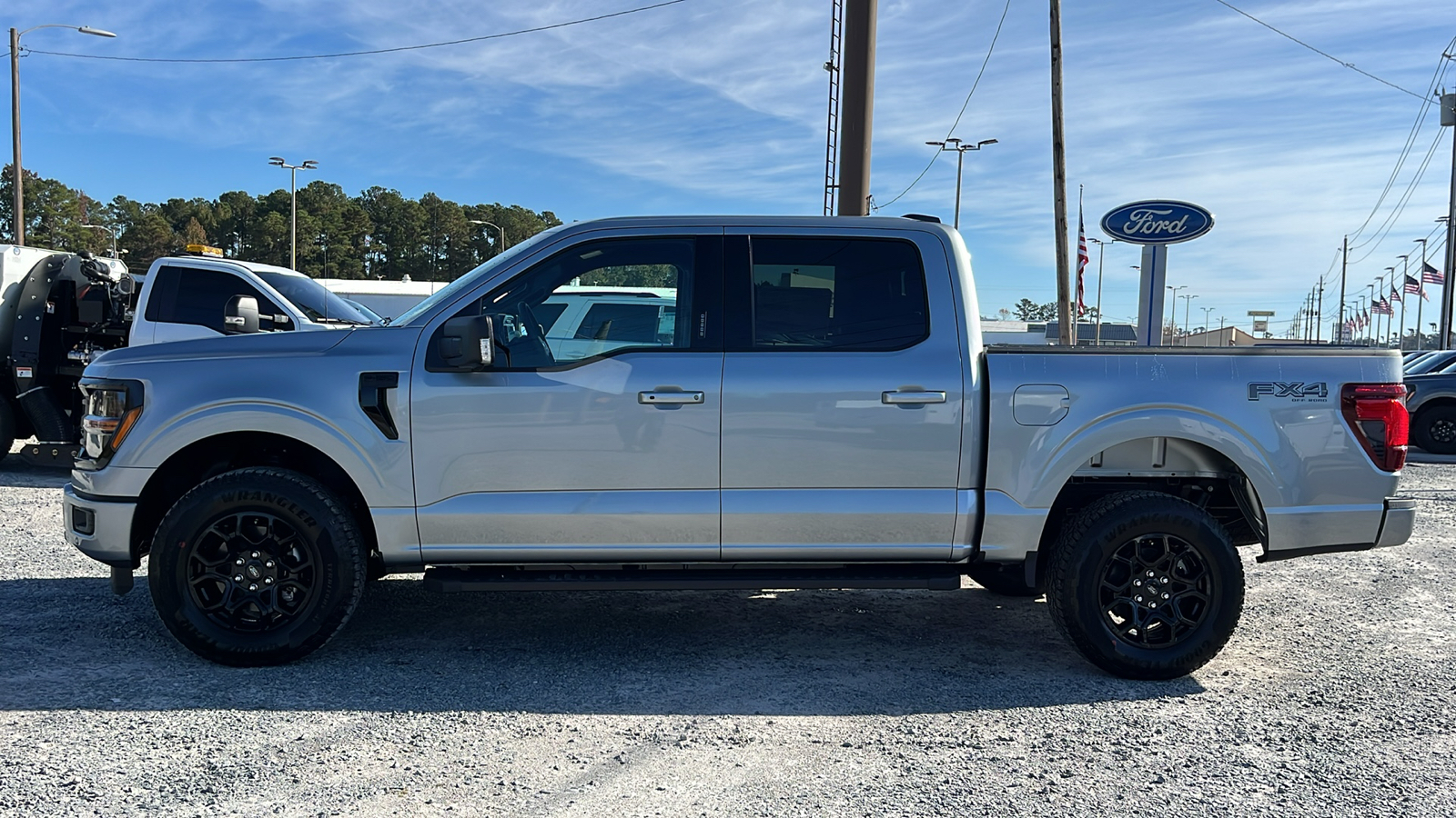 2024 Ford F-150 XLT 4