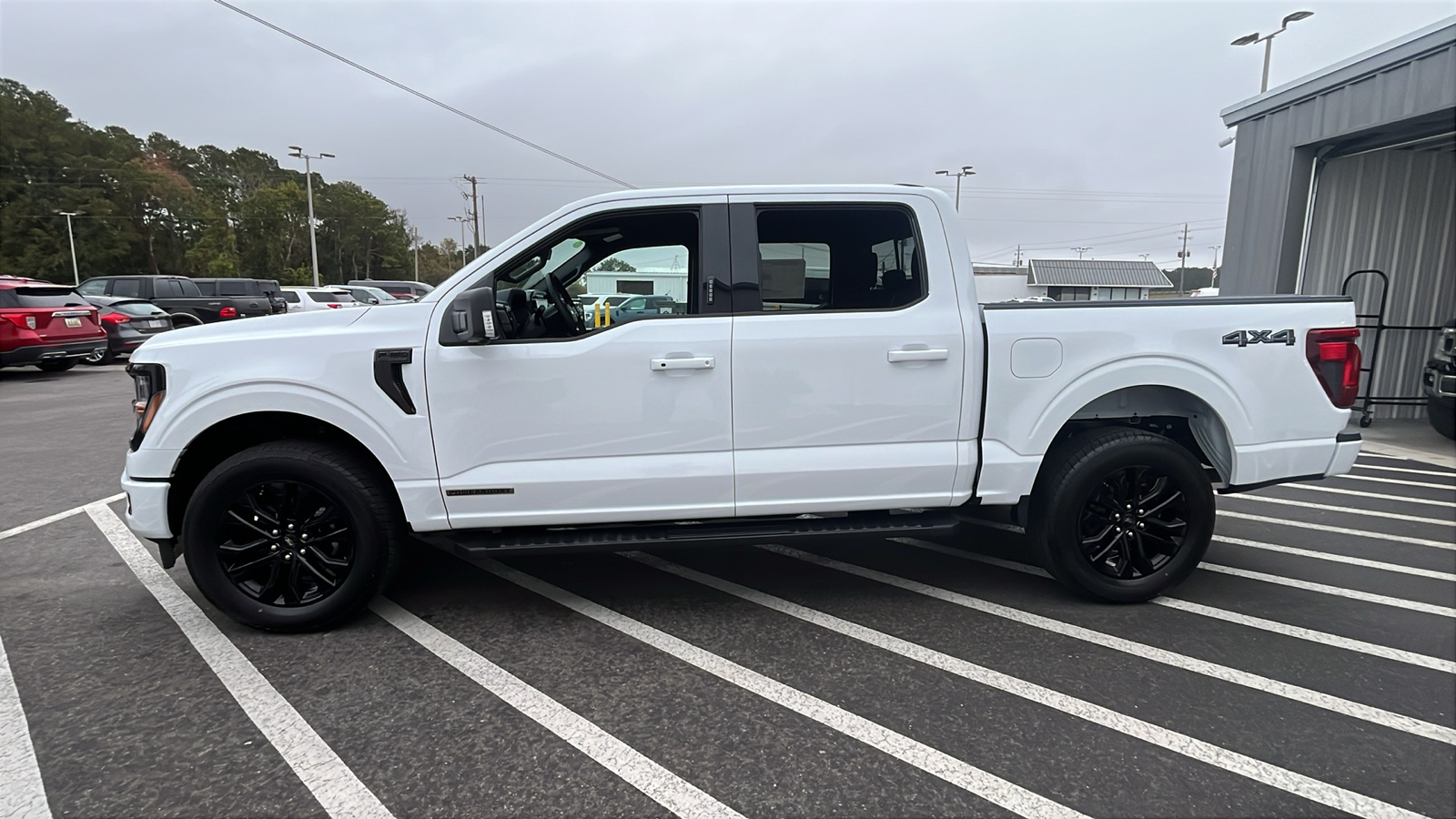 2024 Ford F-150 XLT 4