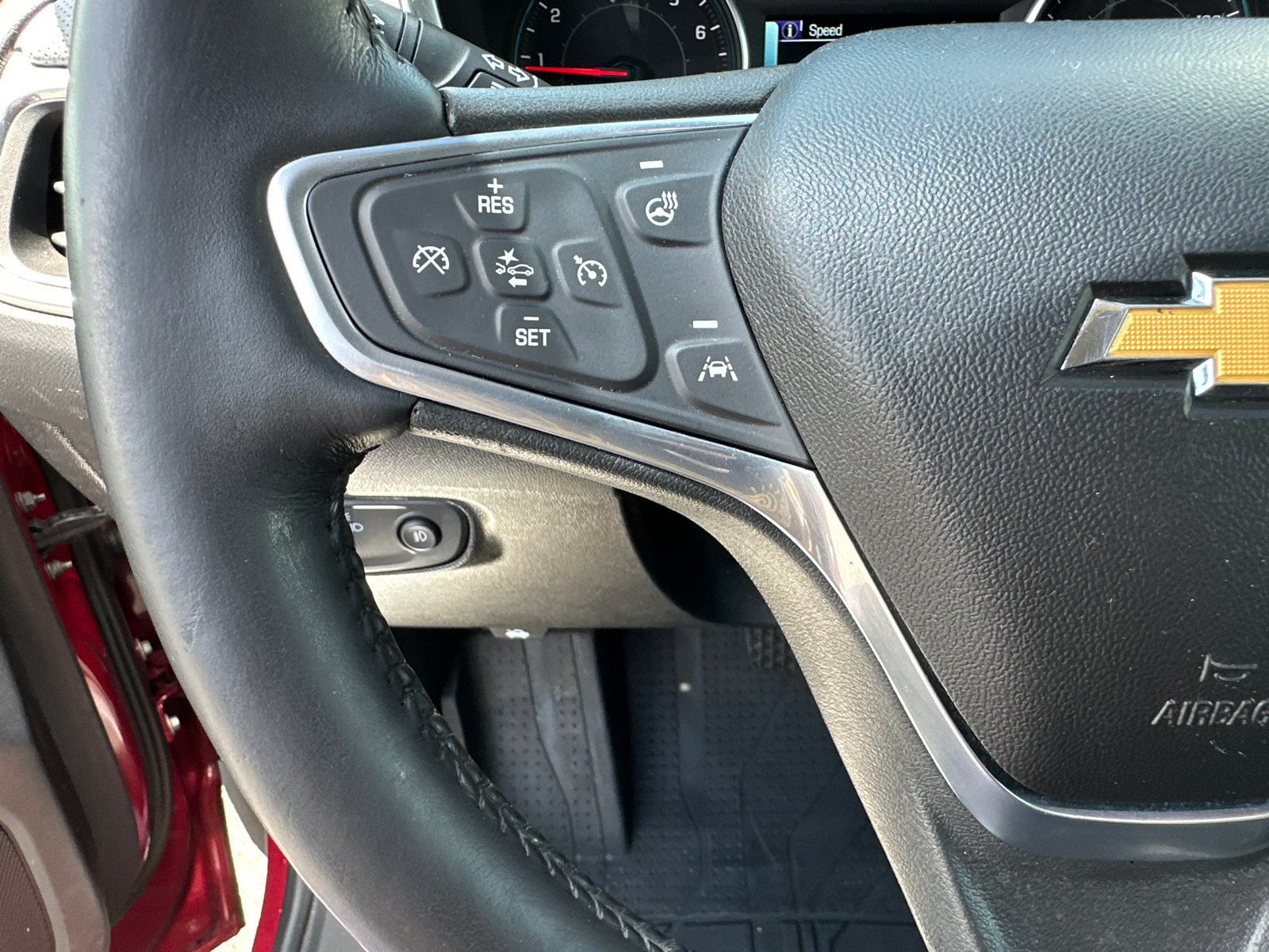 2018 Chevrolet Equinox Premier 26