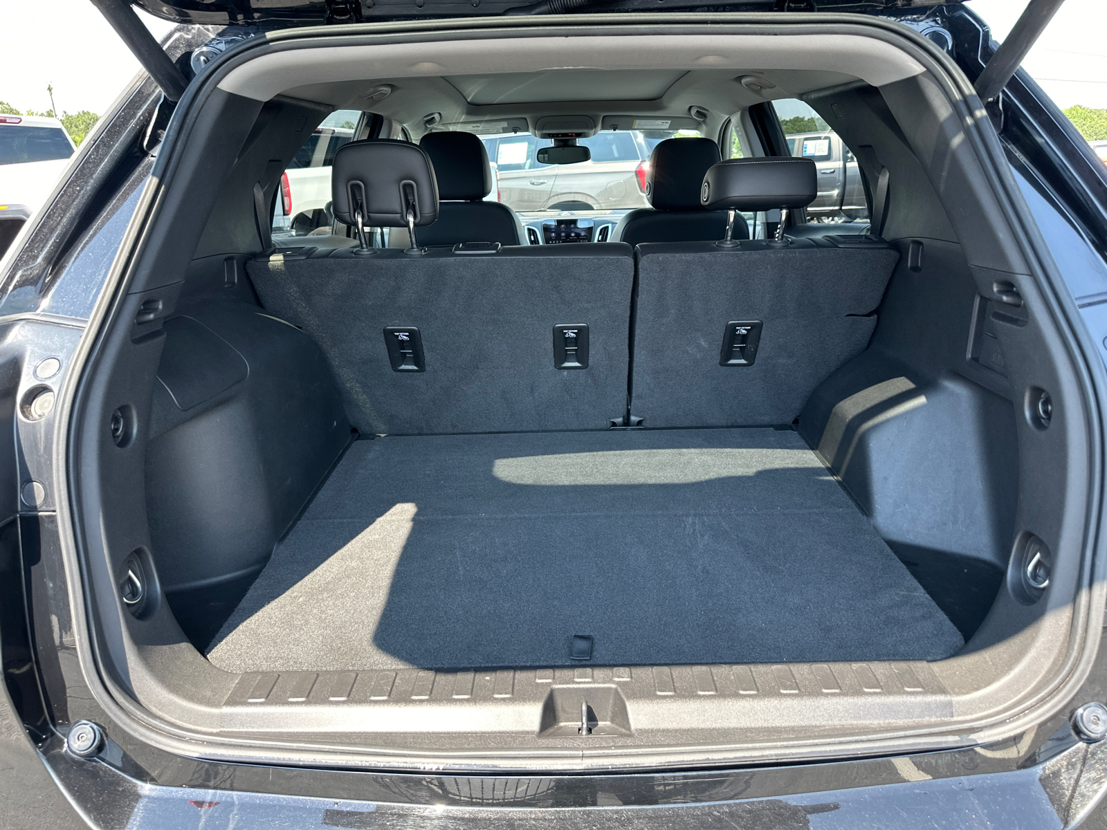 2019 Chevrolet Equinox Premier 19