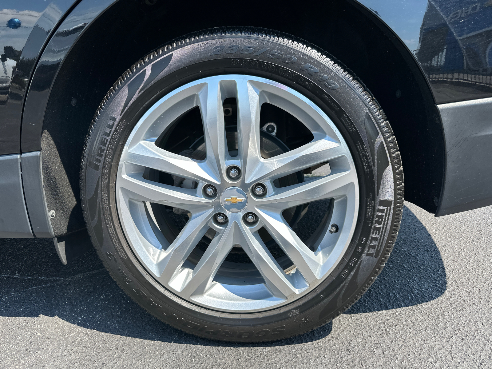2019 Chevrolet Equinox Premier 21