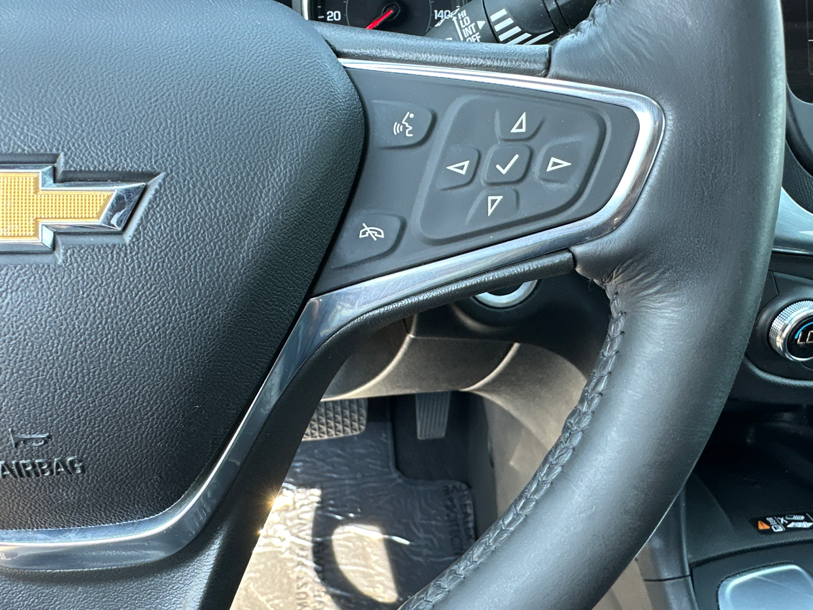 2019 Chevrolet Equinox Premier 27
