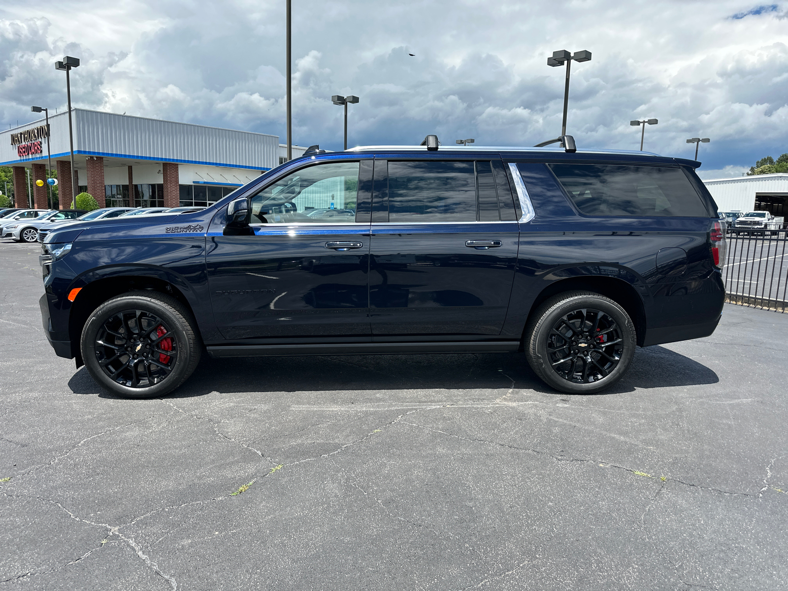 2024 Chevrolet Suburban High Country 9