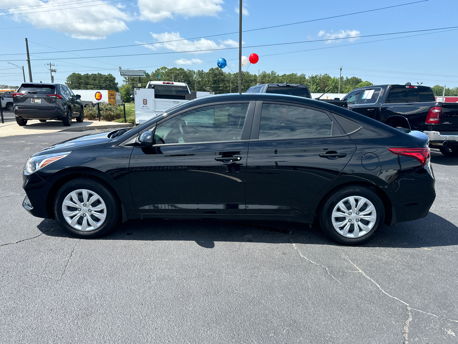 2022 Hyundai Accent SE 9