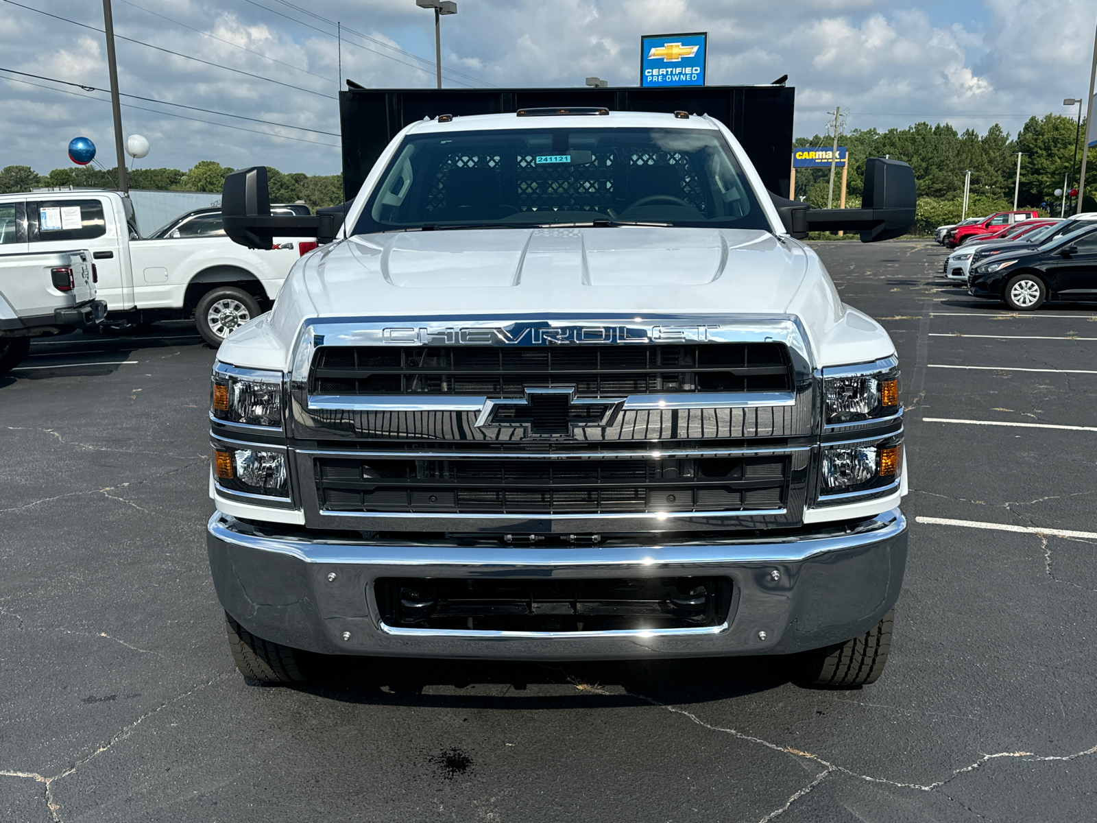 2024 Chevrolet Silverado 4500HD Work Truck 3