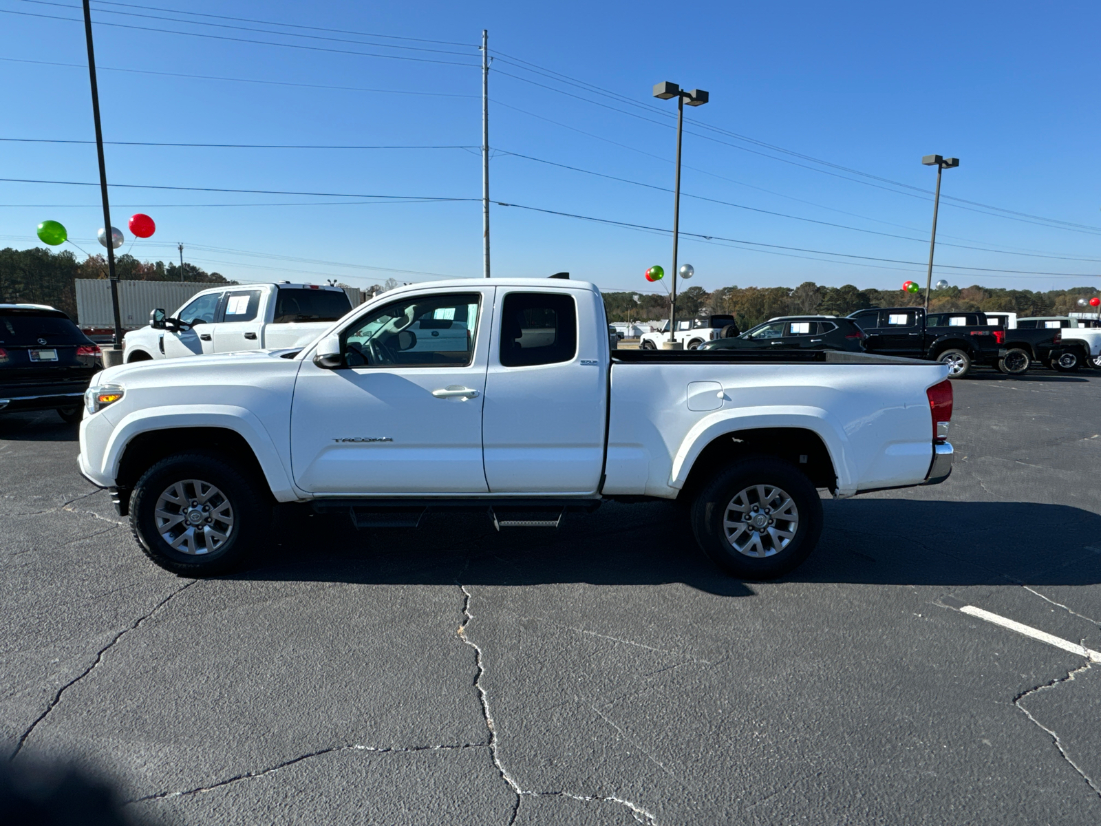 2017 Toyota Tacoma SR5 10