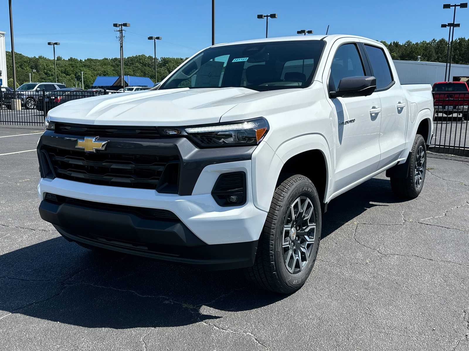 2024 Chevrolet Colorado LT 2