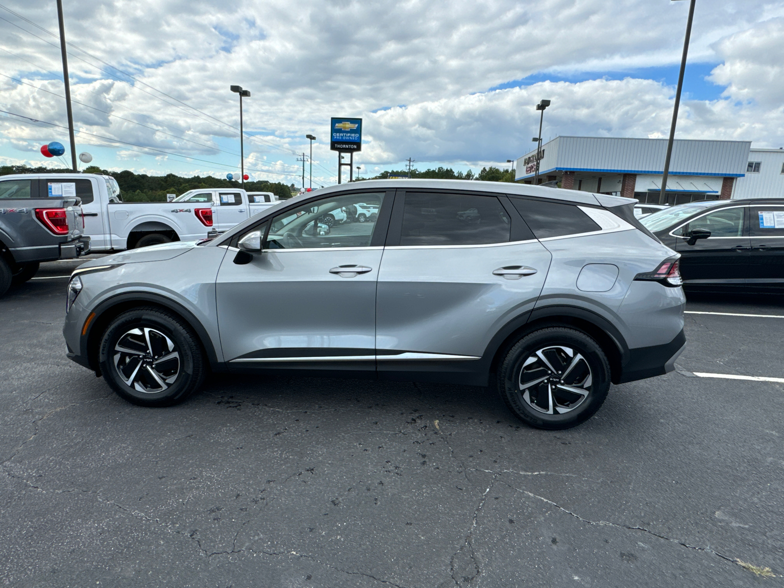 2023 Kia Sportage Hybrid LX 9