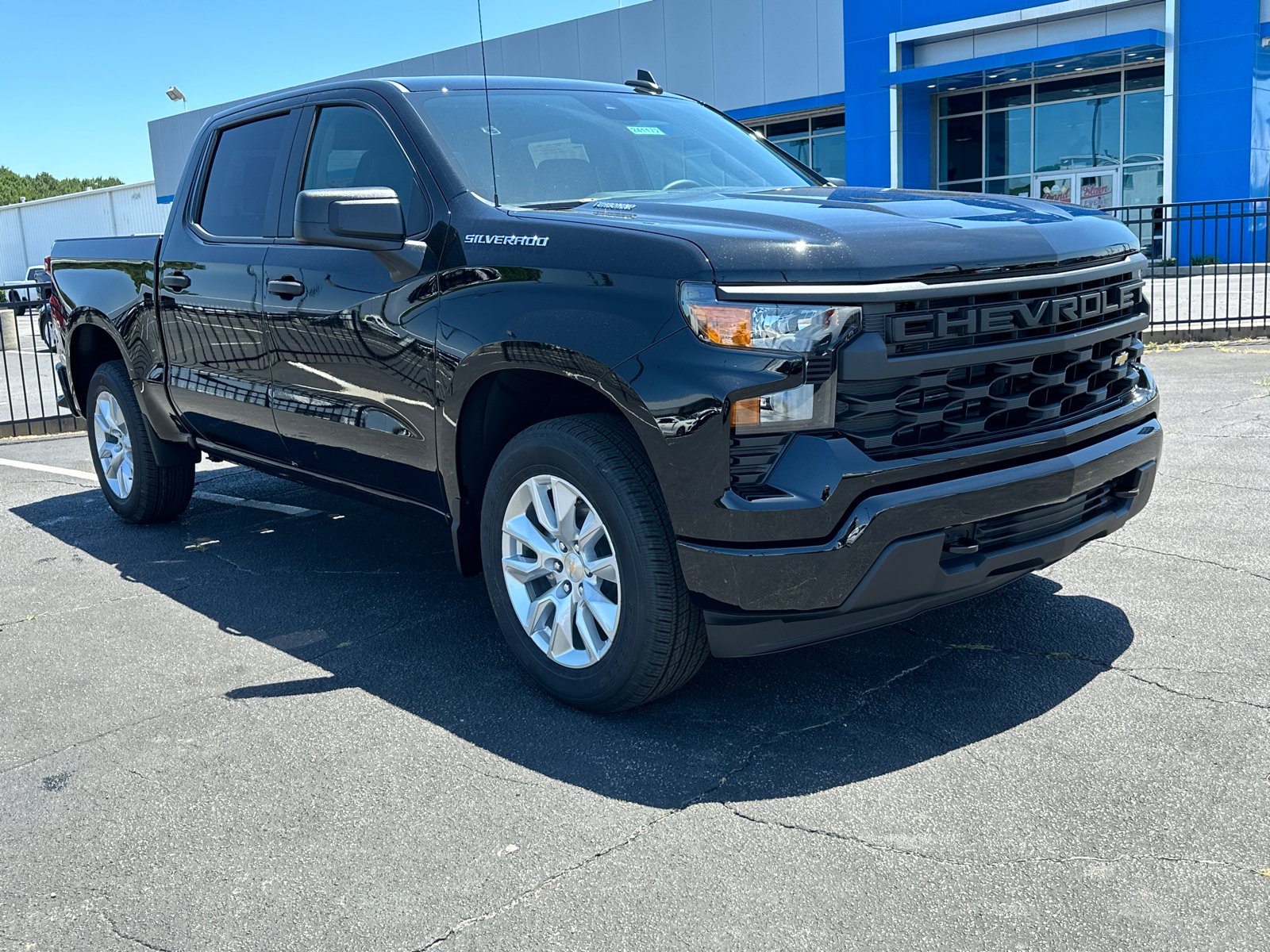 2024 Chevrolet Silverado 1500 Custom 4