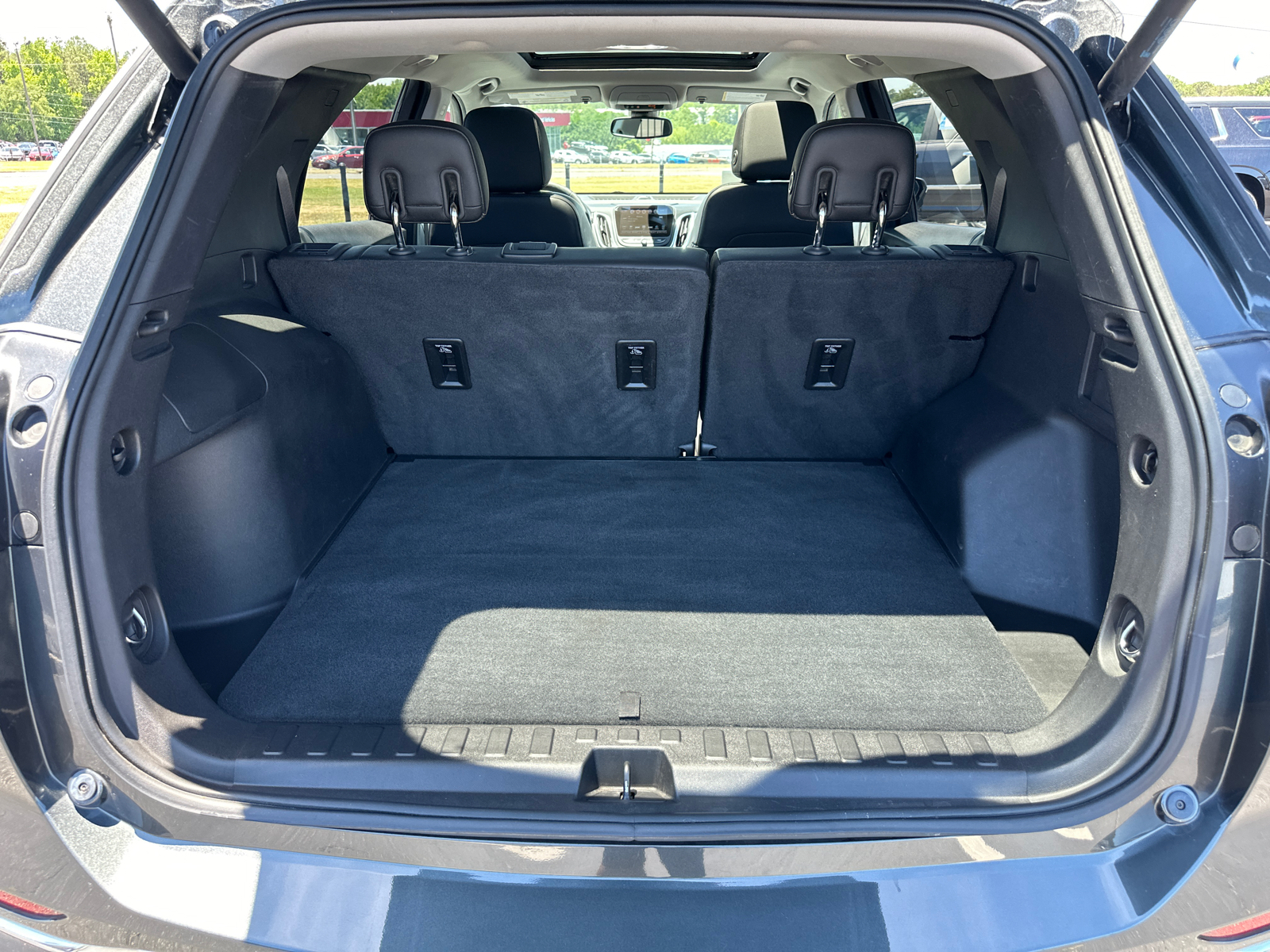 2018 Chevrolet Equinox Premier 19