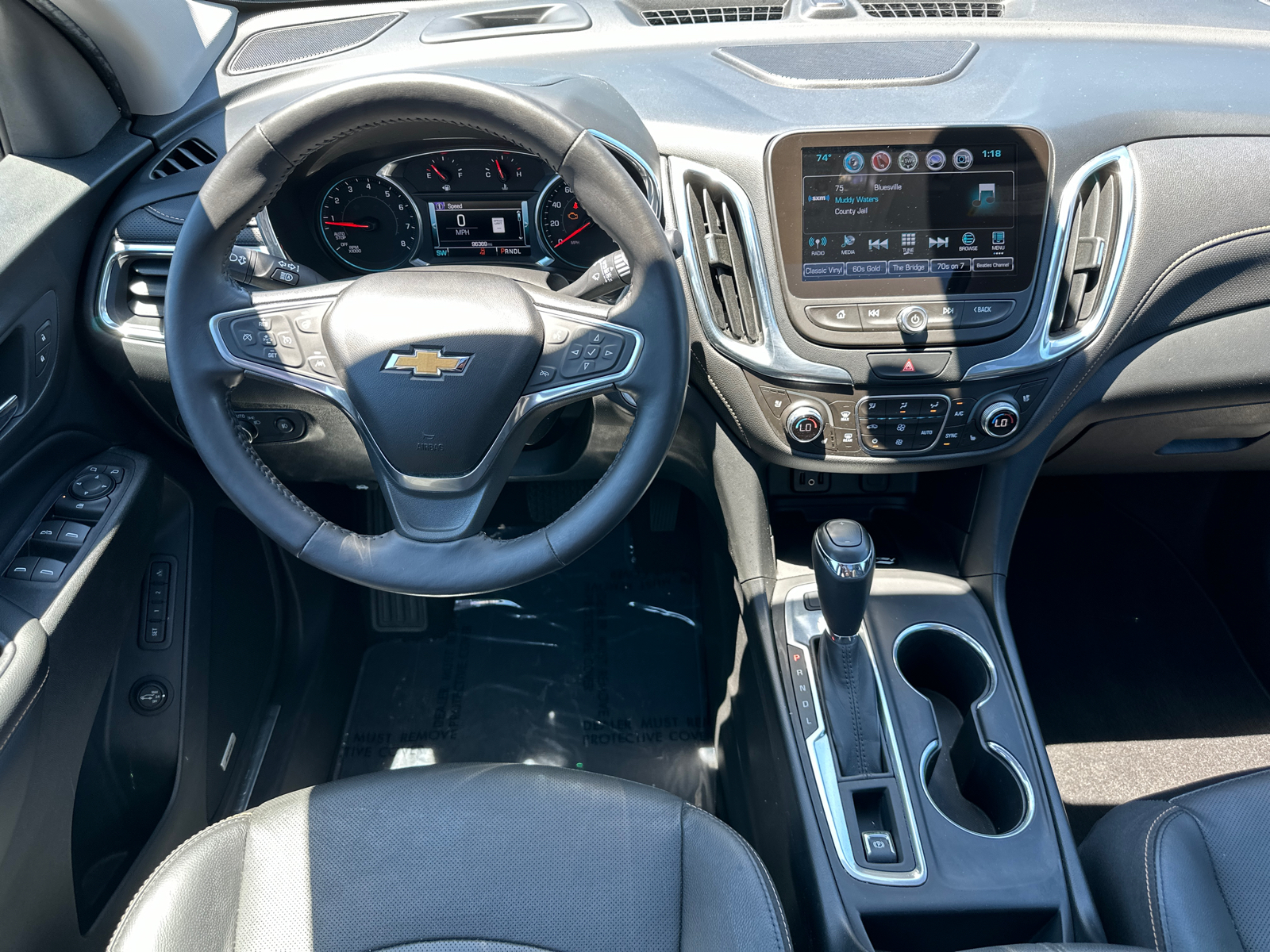 2018 Chevrolet Equinox Premier 23