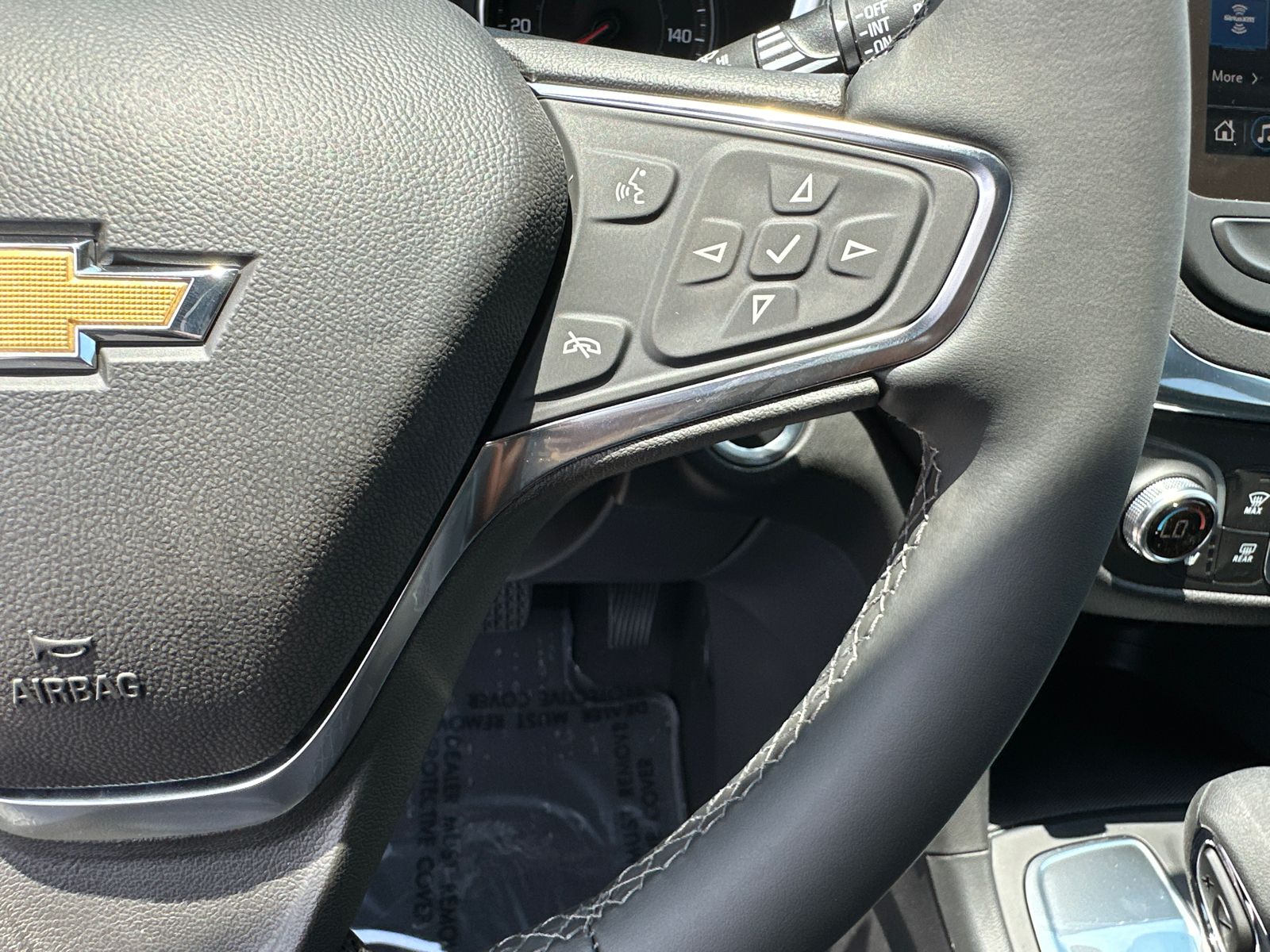 2024 Chevrolet Equinox LT 26