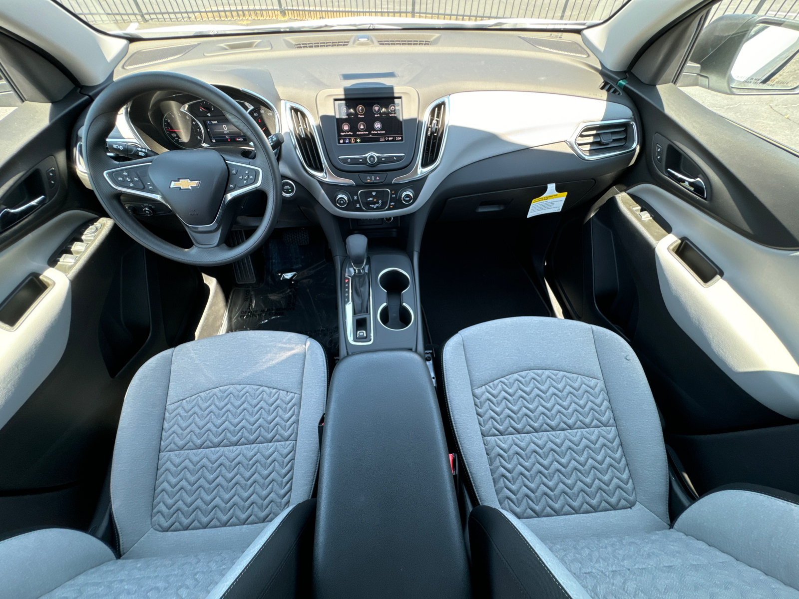 2024 Chevrolet Equinox LS 23