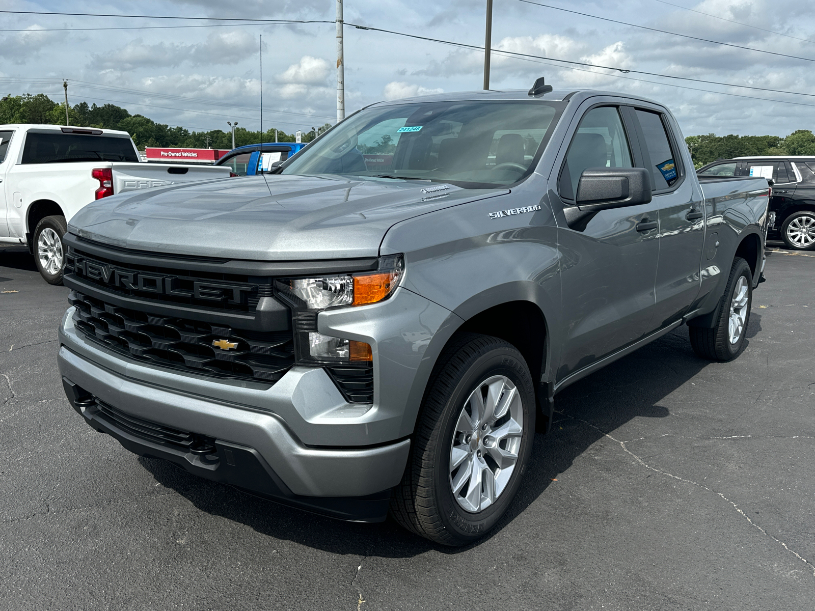 2024 Chevrolet Silverado 1500 Custom 2