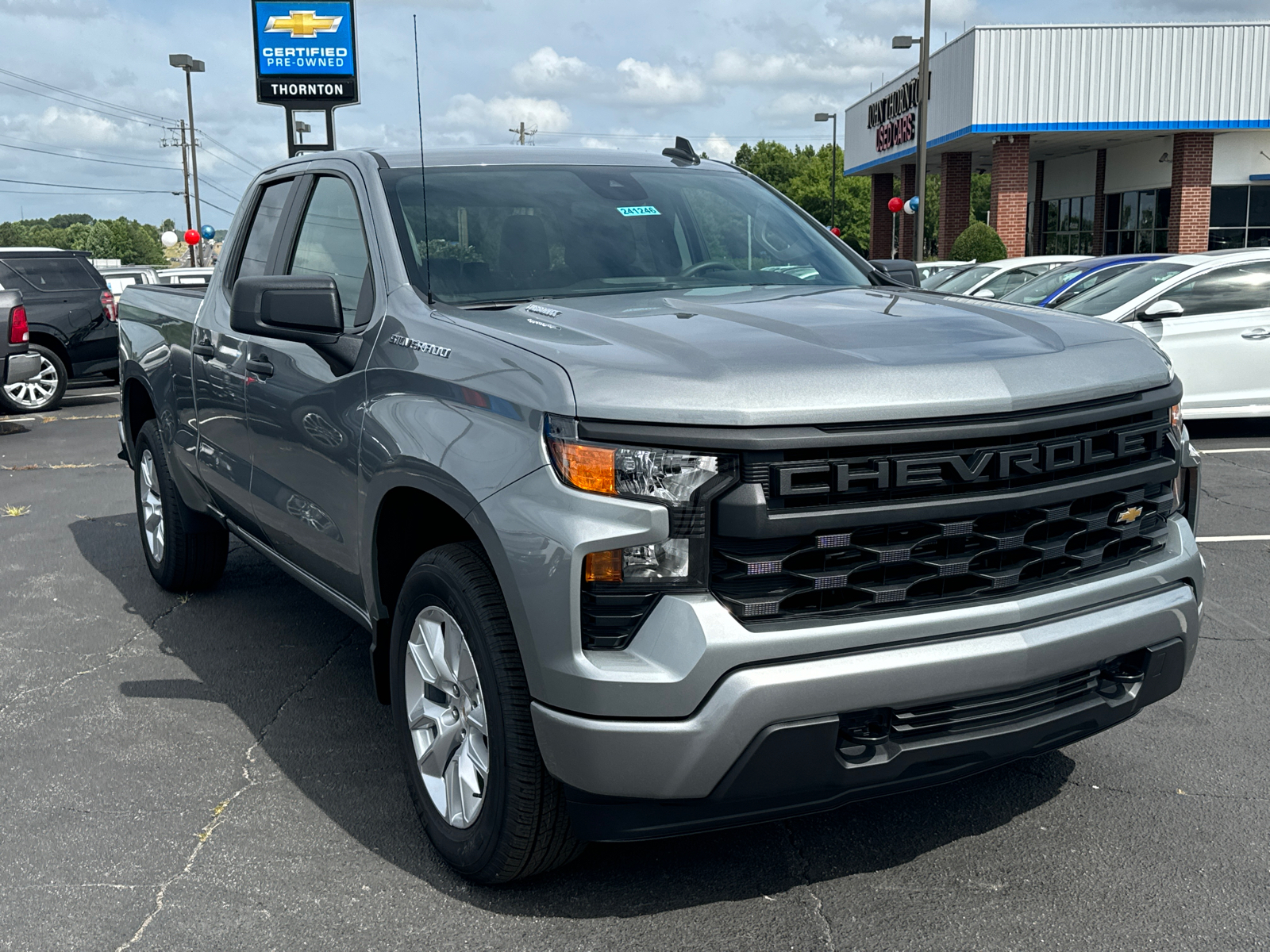 2024 Chevrolet Silverado 1500 Custom 4