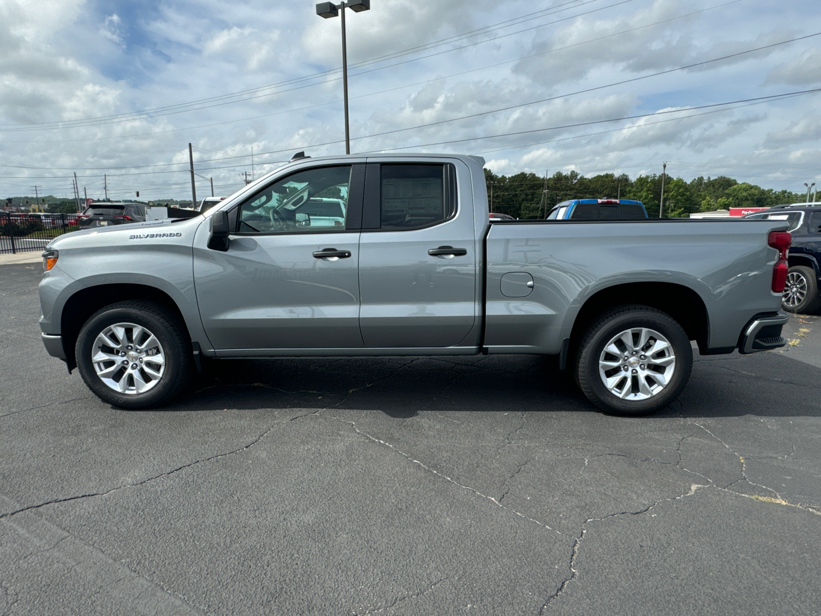 2024 Chevrolet Silverado 1500 Custom 9