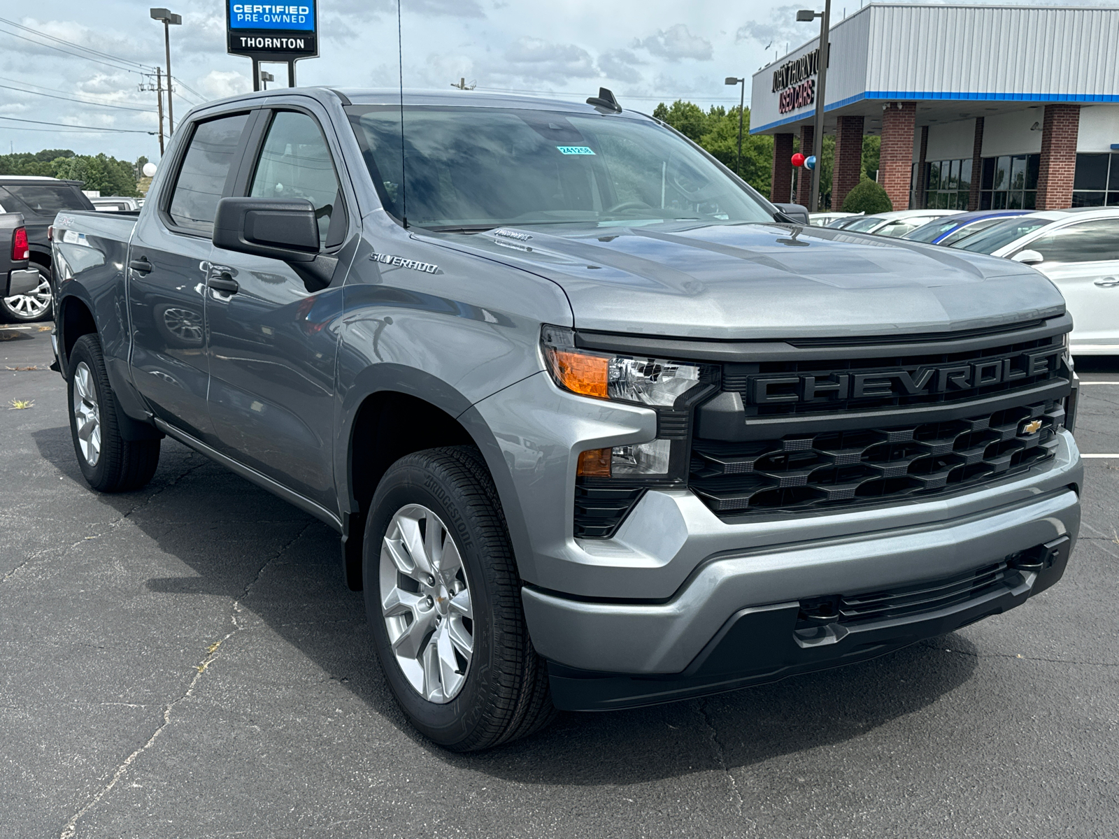 2024 Chevrolet Silverado 1500 Custom 4